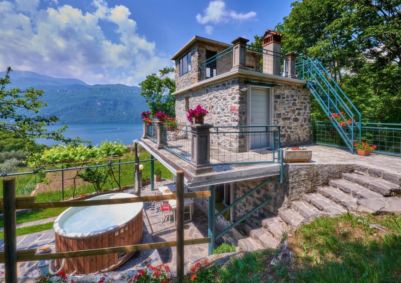 La Casetta Nel Bosco - Hot Tube And Sauna เลียร์นา ภายนอก รูปภาพ